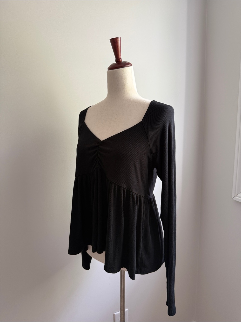 AE Babydoll Soft & Sexy Black Long-Sleeve V-Neck Top - Picture 2 of 4